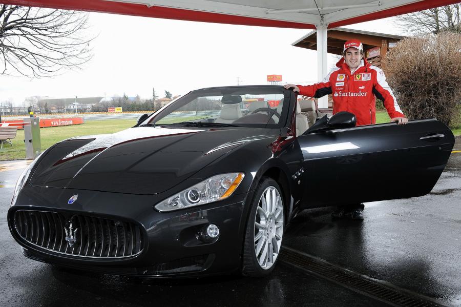  Maserati GranCabrio 2010 года  (фото 77 из 101)
